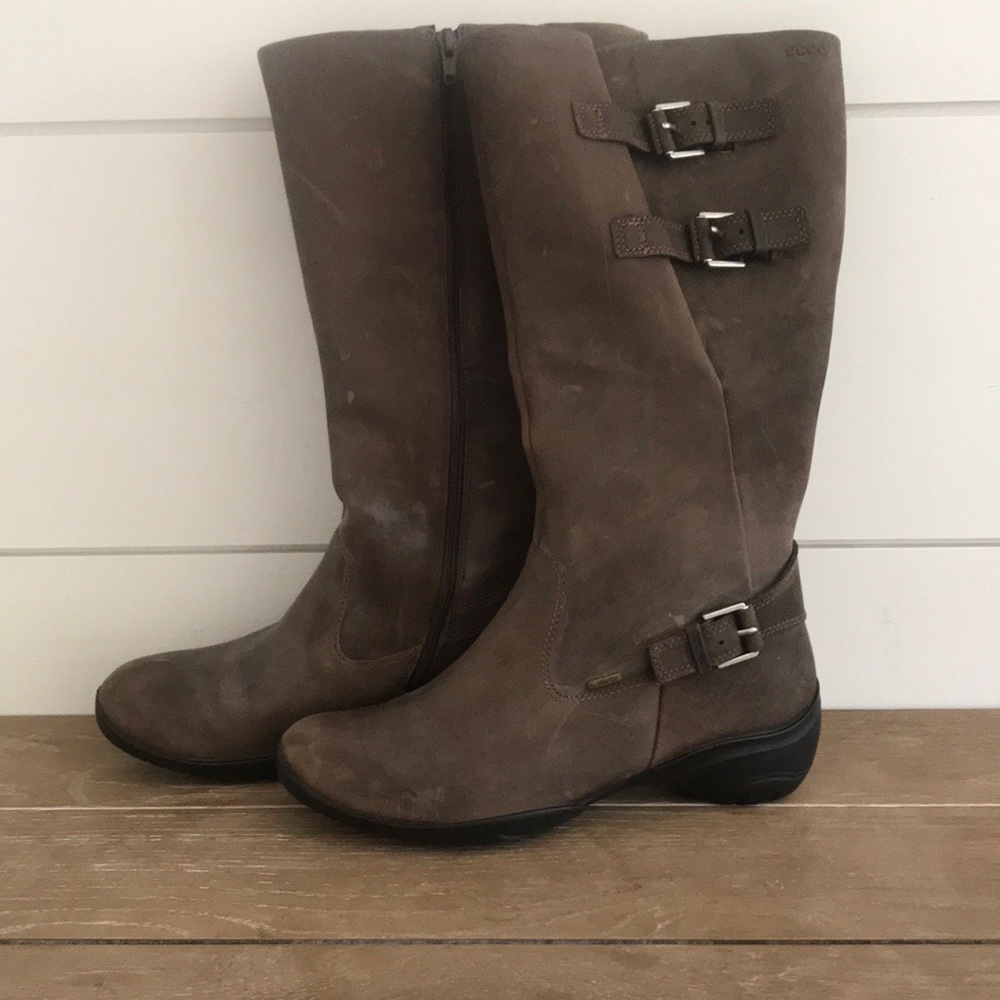 Ecco boots